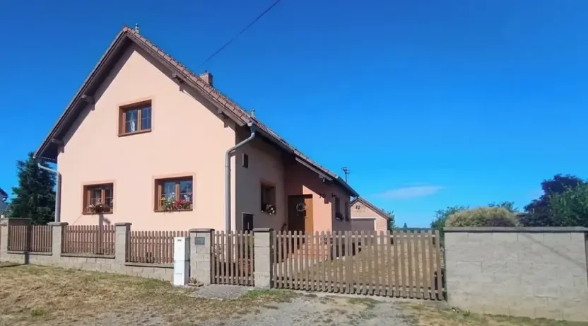 Prodej rodinného domu, Pernarec, 120 m2