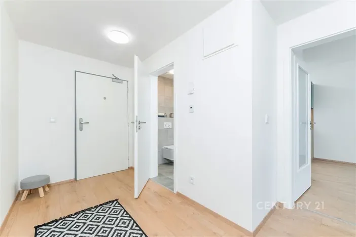 Prodej bytu 2+kk, Praha, Arnošta Staňka, 47 m2