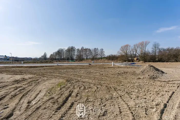 Prodej pozemku pro bydlení, Komárov, 744 m2