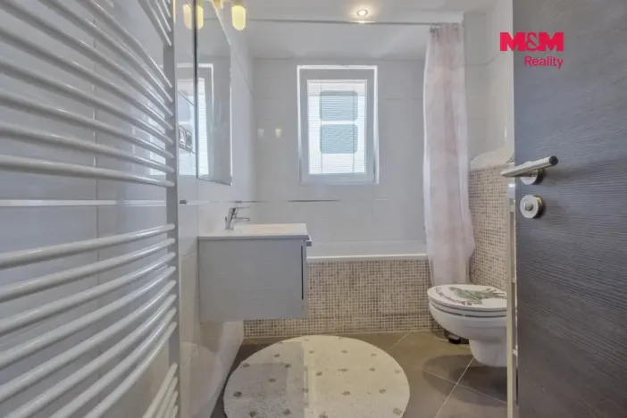 Pronájem bytu 2+kk, Praha - Pitkovice, Penízovková, 58 m2