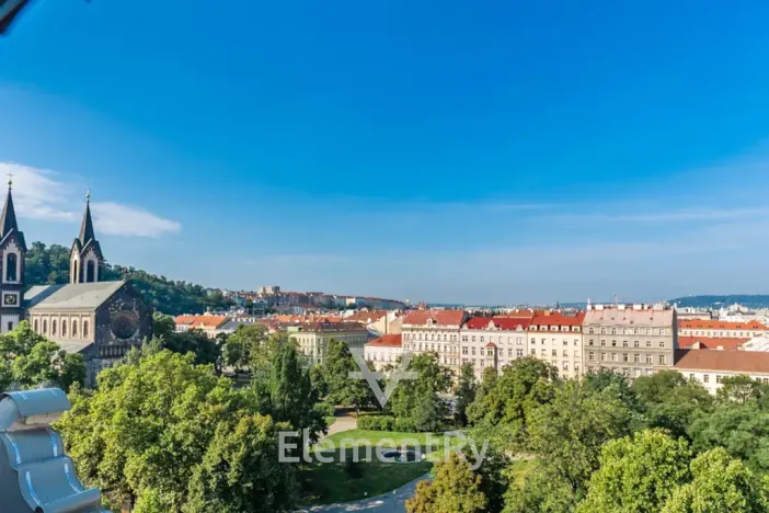 Pronájem bytu 4+kk, Praha, Sokolovská, 118 m2