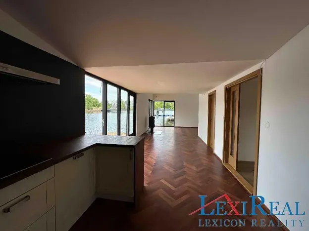 Prodej mobilheimu, Praha - Holešovice, Sanderova, 126 m2