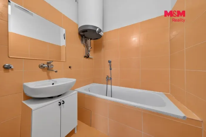 Prodej bytu 1+1, Praha, Bělohorská, 43 m2