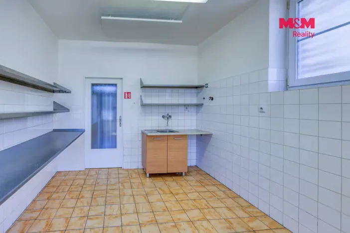 Pronájem obchodního prostoru, Klatovy - Klatovy IV, Studentská, 30 m2