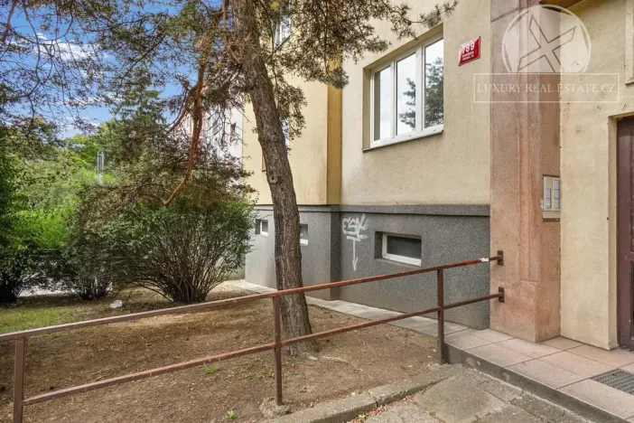 Prodej bytu 2+1, Praha - Strašnice, Na padesátém, 55 m2