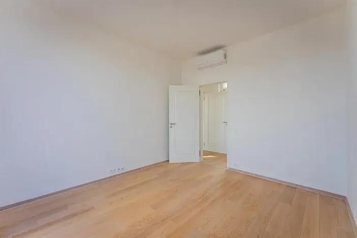 Pronájem bytu 3+1, Praha - Nové Město, Jungmannova, 116 m2