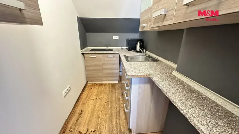 Pronájem činžovního domu, Bradlec, K Oboře, 280 m2