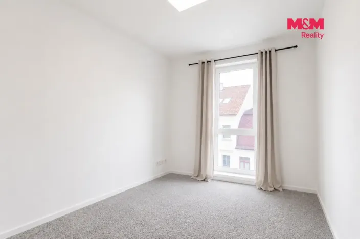 Pronájem bytu 2+kk, Plzeň - Jižní Předměstí, Karlova, 45 m2
