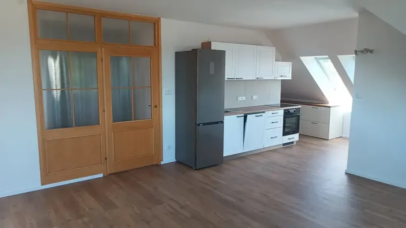 Pronájem bytu 3+kk, Praha - Kobylisy, Klíčanská, 93 m2