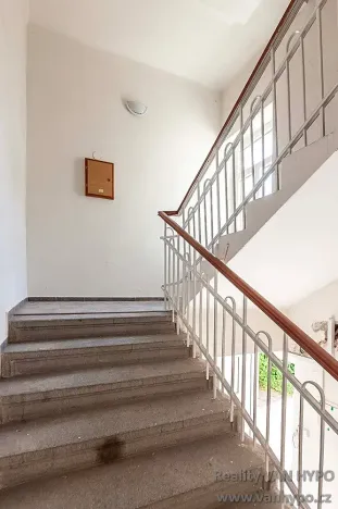 Prodej bytu 2+kk, Praha - Vokovice, Krátký lán, 42 m2