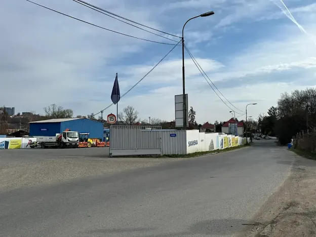Pronájem skladu, Praha, Sulická, 10995 m2