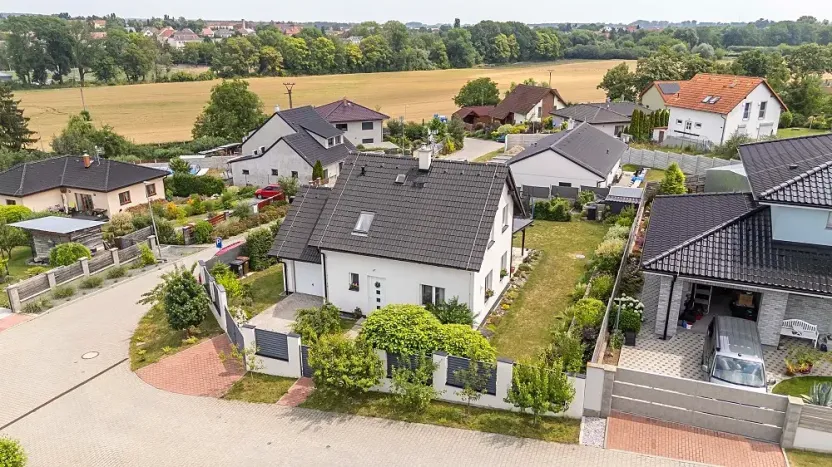 Prodej rodinného domu, Milovice, Zahradní, 95 m2