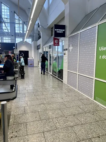 Pronájem obchodního prostoru, Karlovy Vary, 43 m2