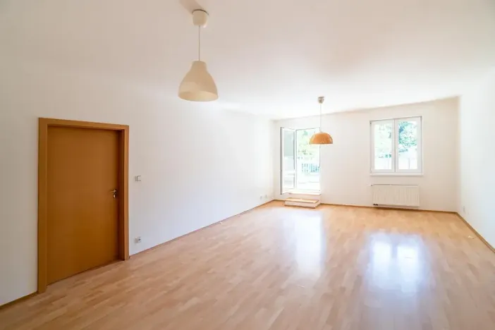 Pronájem bytu 2+kk, Praha - Strašnice, Gutova, 65 m2
