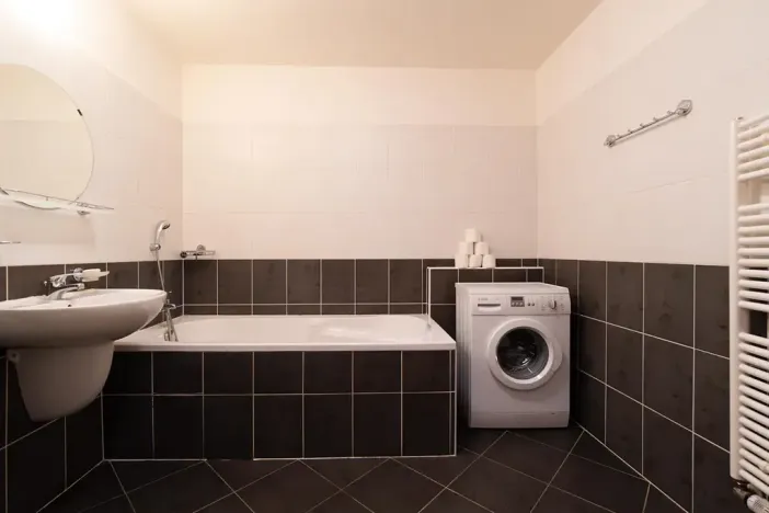 Pronájem bytu 2+kk, Praha - Strašnice, Gutova, 65 m2