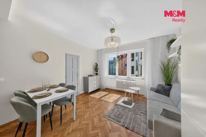 Prodej bytu 3+kk, Praha, Skloněná, 55 m2