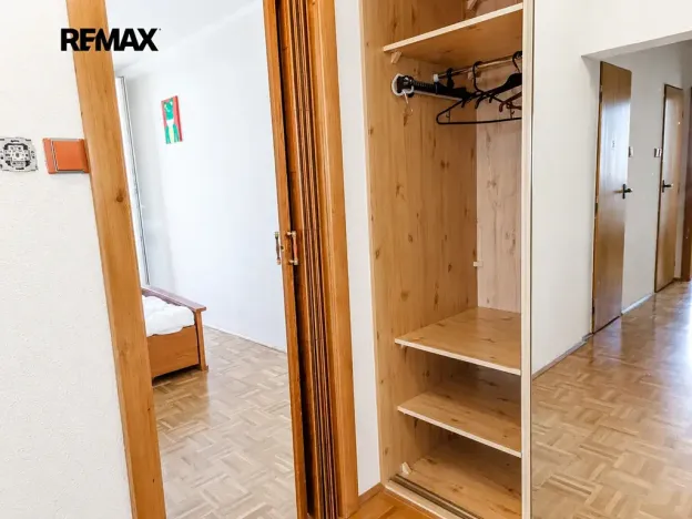 Pronájem bytu 2+1, Praha - Strašnice, Křenická, 57 m2