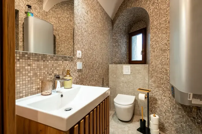Prodej bytu 2+kk, Jáchymov, náměstí Republiky, 70 m2