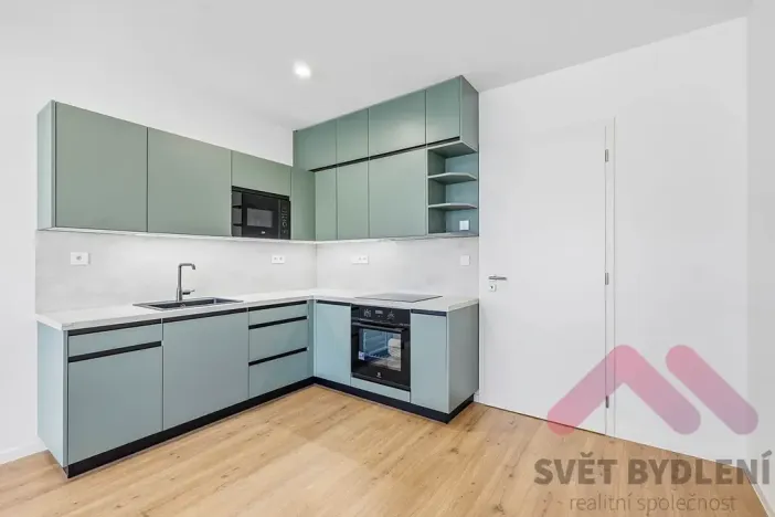Pronájem bytu 1+kk, Praha - Modřany, Komořanská, 37 m2