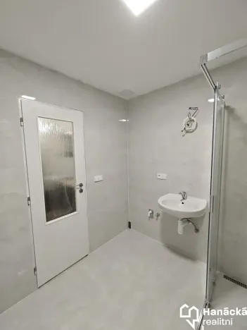 Pronájem bytu 2+1, Šternberk, Jaroslavova, 50 m2