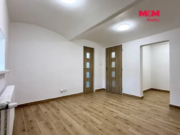 Pronájem bytu 2+1, Hobšovice - Skůry, 87 m2