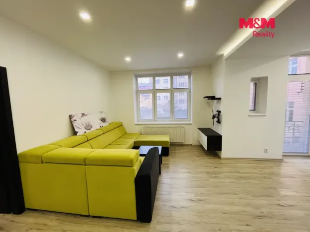 Pronájem bytu 3+kk, Jihlava, Štefánikovo náměstí, 71 m2