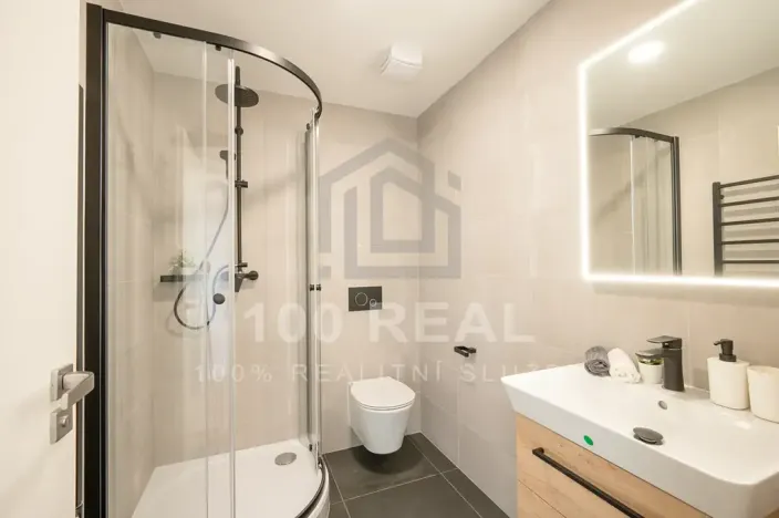 Pronájem bytu 1+kk, Pardubice, třída Míru, 27 m2