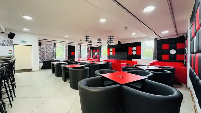 Pronájem obchodního prostoru, Česká Třebová, U Teplárny, 235 m2
