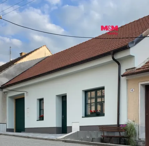 Prodej rodinného domu, Kobylí, 350 m2