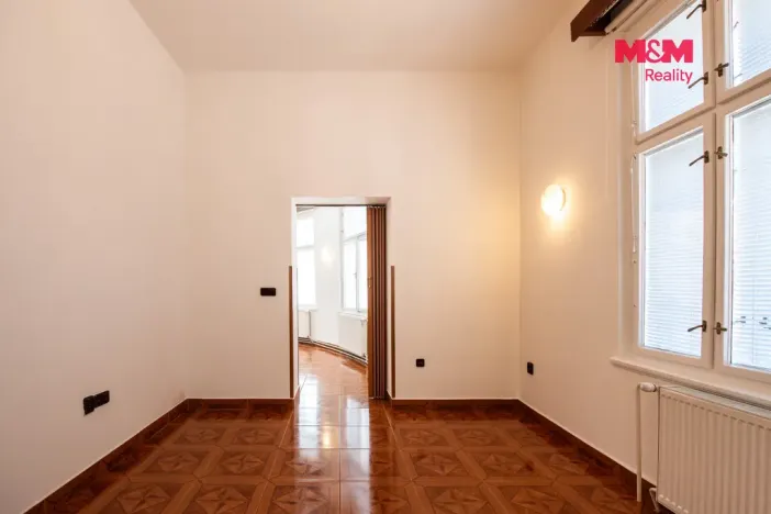 Pronájem kanceláře, Hradec Králové, Šafaříkova, 53 m2