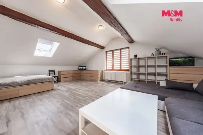 Prodej bytu 3+kk, Rožďalovice, Náměstí, 75 m2