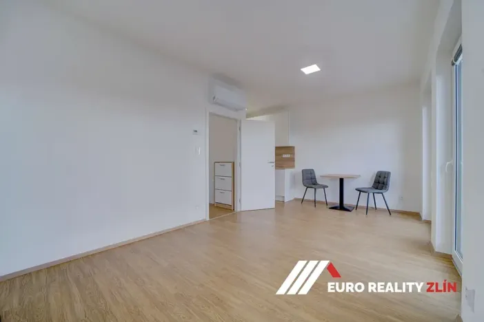 Pronájem bytu 1+kk, Přerov, Čechova, 28 m2