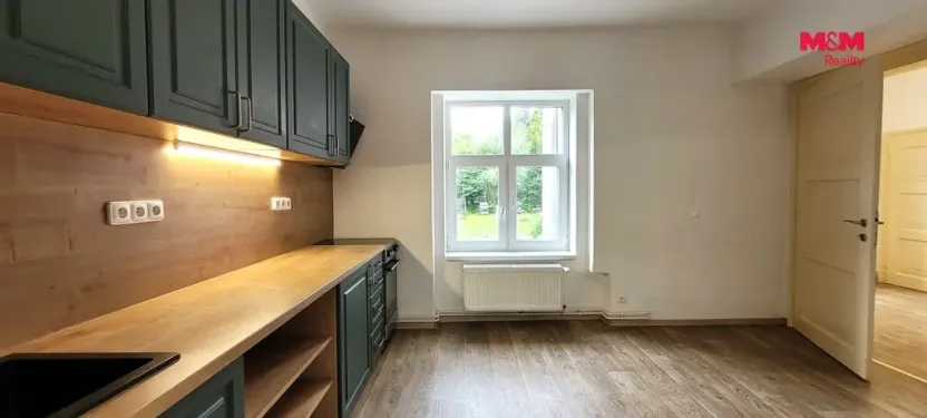 Pronájem bytu 2+kk, Lomnice nad Popelkou, Komenského, 49 m2