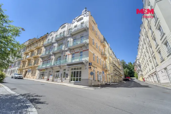 Pronájem obchodního prostoru, Mariánské Lázně, Ruská, 108 m2