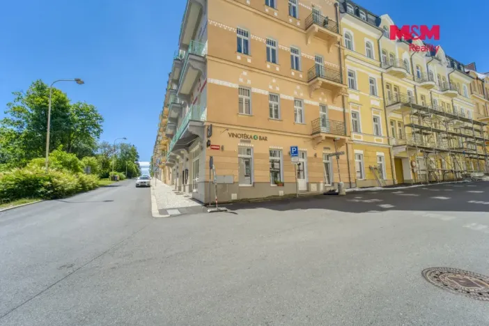Pronájem obchodního prostoru, Mariánské Lázně, Ruská, 108 m2