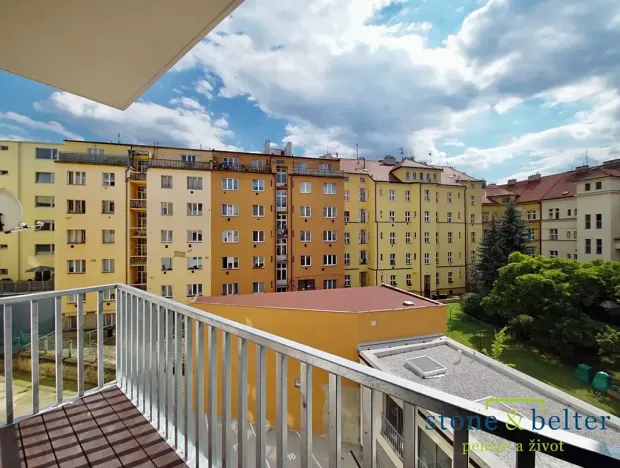 Pronájem bytu 2+kk, Praha - Nusle, U Pernštejnských, 47 m2