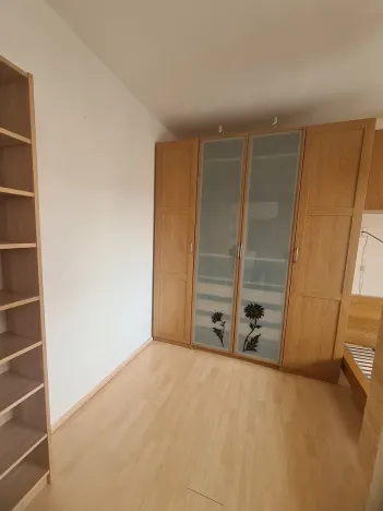 Pronájem bytu 2+1, Praha - Prosek, Okřínecká, 52 m2