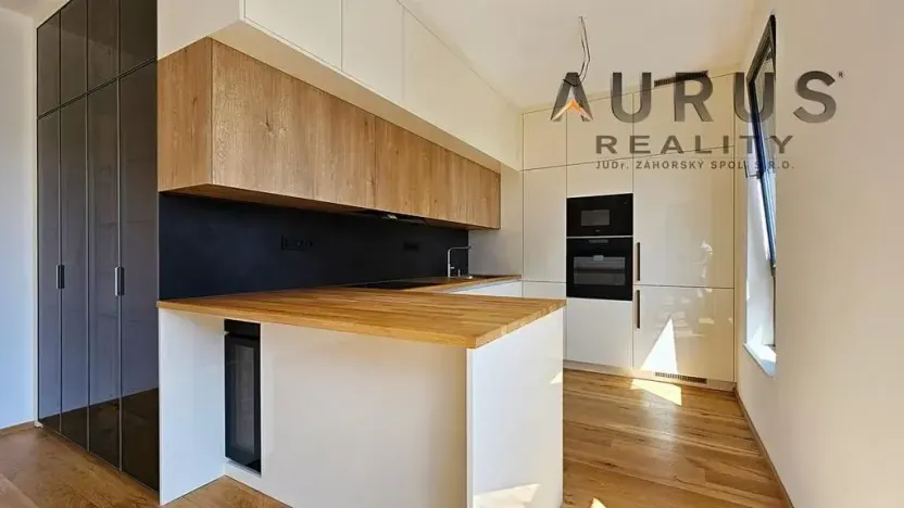 Pronájem bytu 4+kk, Praha - Nusle, Bělehradská, 123 m2