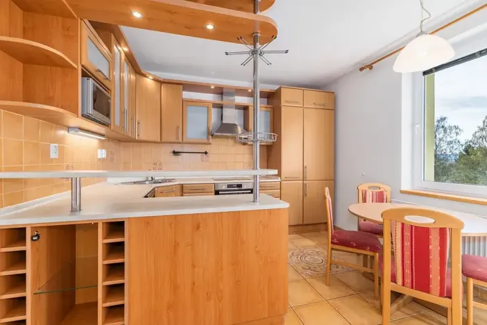 Prodej bytu 3+1, Strakonice, Povážská, 63 m2