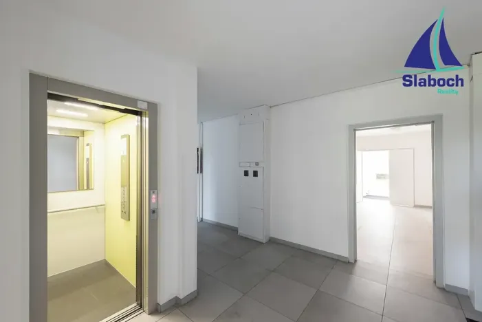 Prodej bytu 3+1, Odolena Voda, Československé armády, 80 m2