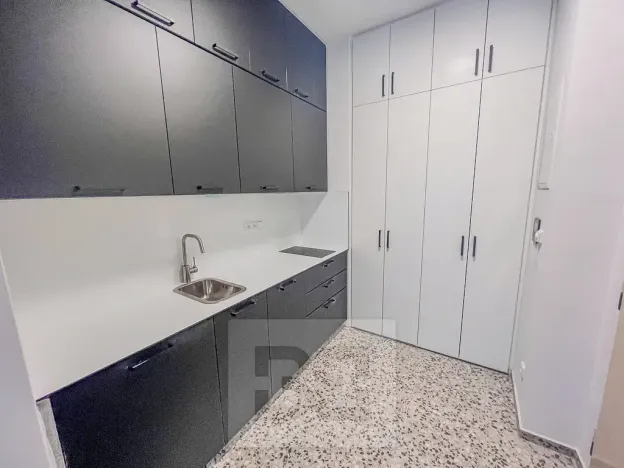 Pronájem bytu 1+kk, Praha - Holešovice, Vinařská, 32 m2