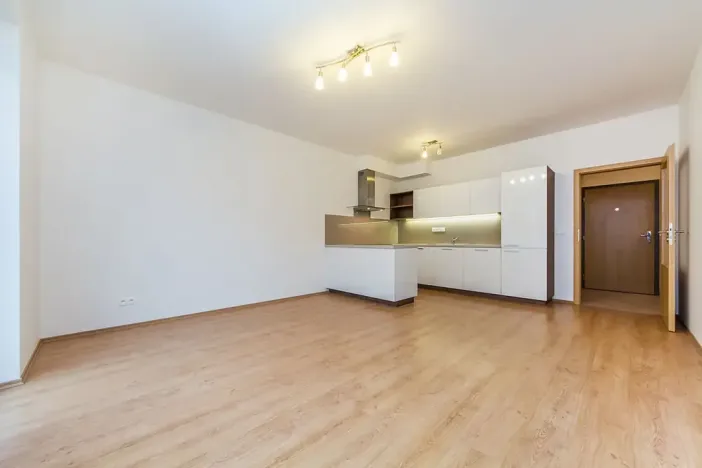 Pronájem bytu 2+kk, Praha - Kyje, Sicherova, 50 m2