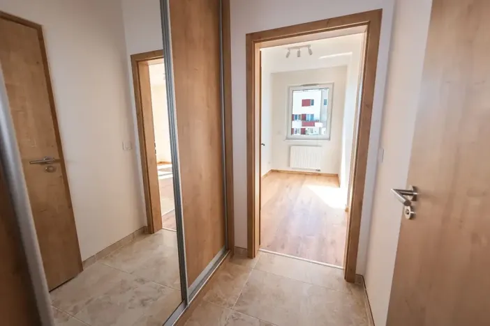 Pronájem bytu 1+kk, Praha - Hlubočepy, Fabiánové, 31 m2