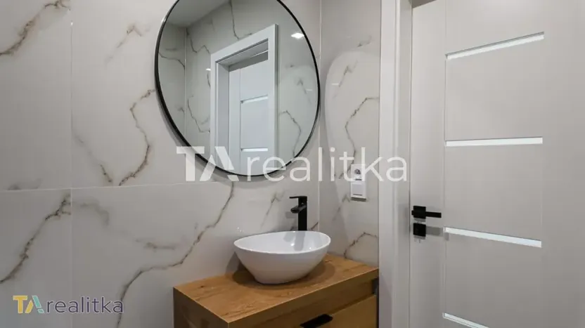 Prodej bytu 2+1, Karviná, Bratr. Veverkových, 56 m2