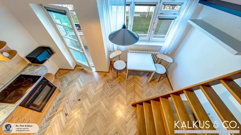Pronájem bytu 1+kk, Hradec Králové, Smetanovo nábřeží, 27 m2