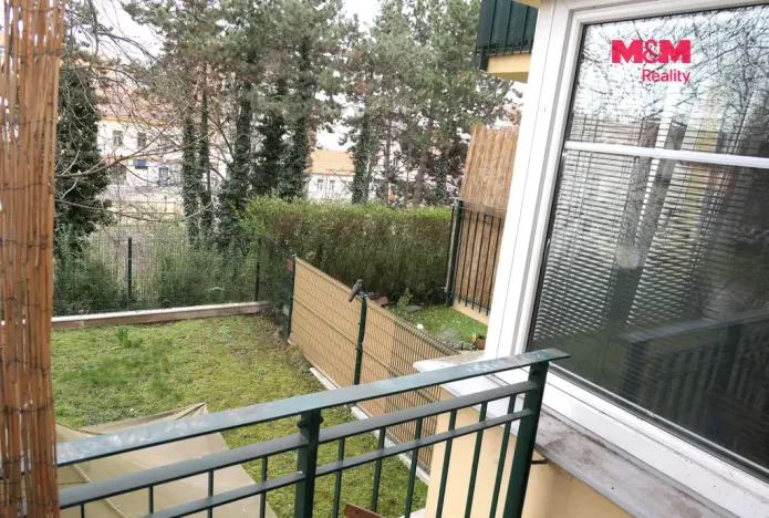 Pronájem bytu 1+kk, Praha - Libeň, Kašparovo náměstí, 28 m2