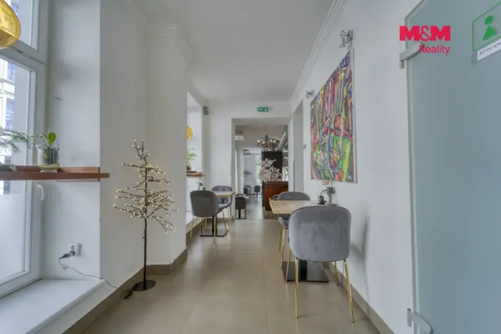 Pronájem restaurace, Mariánské Lázně, Ruská, 108 m2