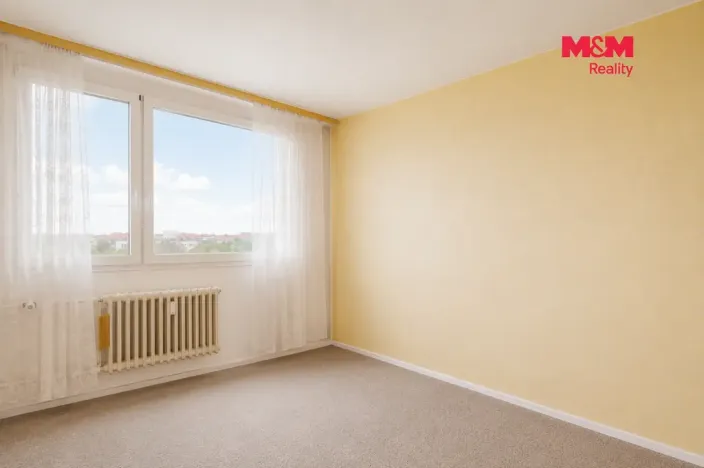 Prodej bytu 3+1, Praha - Prosek, Lovosická, 66 m2