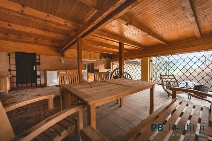 Prodej rodinného domu, Křemže, 450 m2