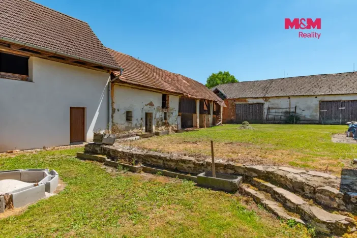 Prodej zemědělské usedlosti, Libějovice - Nestanice, 163 m2
